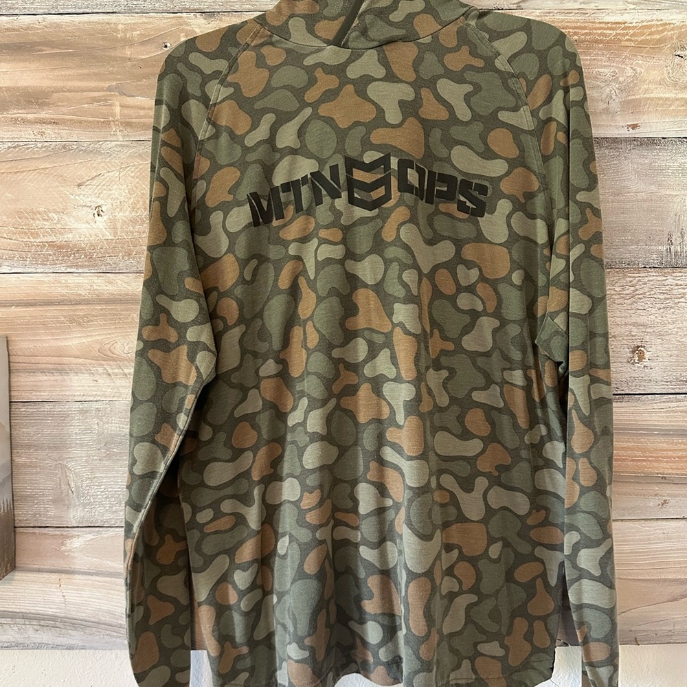 MTN OPS Men's Camouflage Long Sleeve Tee